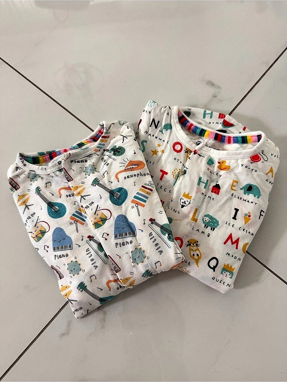 Magnetic Me bundle 2 onesies Baby 12-18M Footie Pajama Set like new